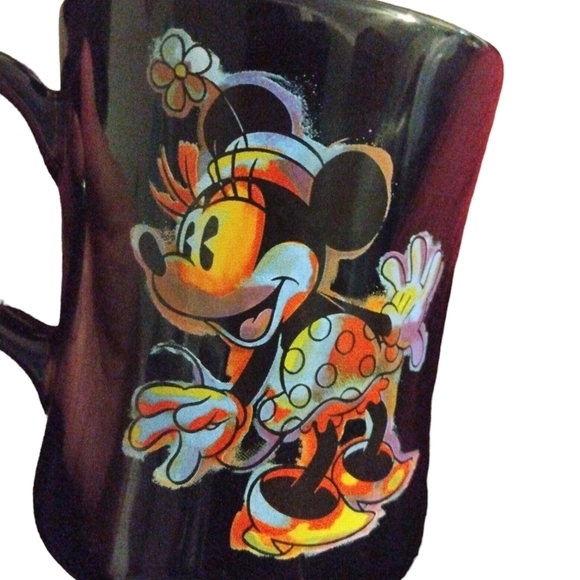 Minnie Mouse Mug Disney Store Black w. Multicolored Dancing Minnie   Collectible - Picture 2 of 8